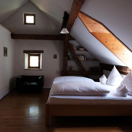 ホテルZum Goldenen Lowen Kallmünz エクステリア 写真